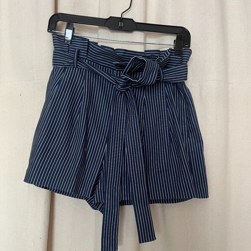 Alice and Olivia Short: Pleated High Waist Tie Front